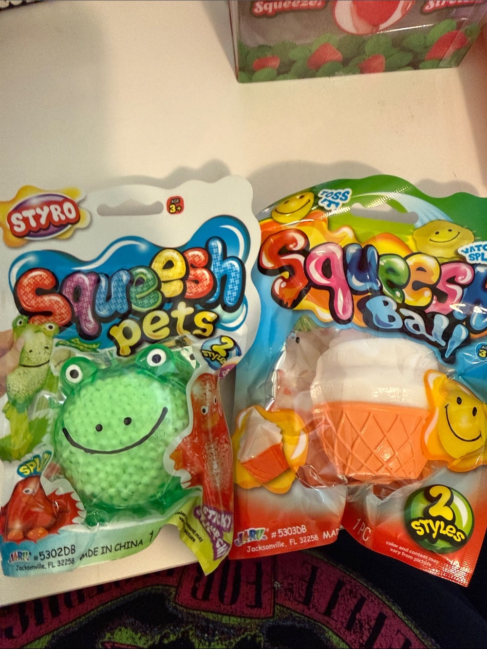 Ja-Ru Squeesh Pets/Ball - frog and ice cream (Set of 2)